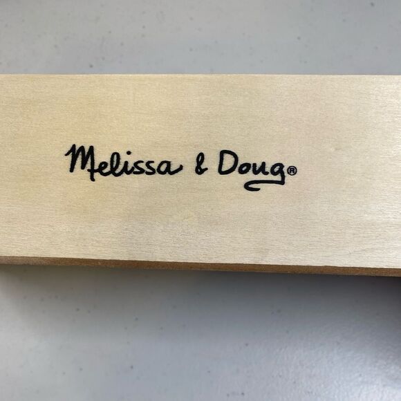 EUC Melissa & Doug Self Correcting Educational Wooden Animal and Number Puzzle - Picture 2 of 5